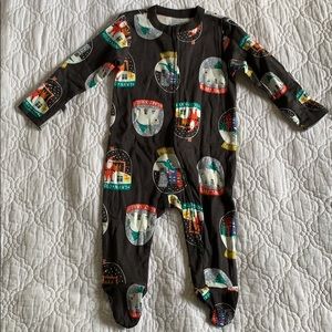 NWOT Old Navy PJs Size 6-9 Months